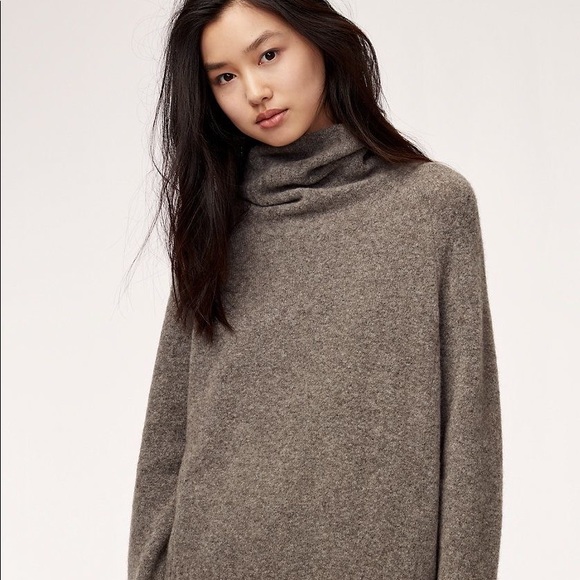 ✨Sold✨ Aritzia Community Plutarch Sweater - Picture 3 of 12